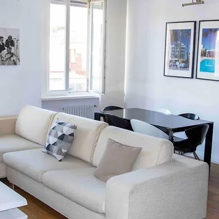 Euclide' S Flat Apartment *